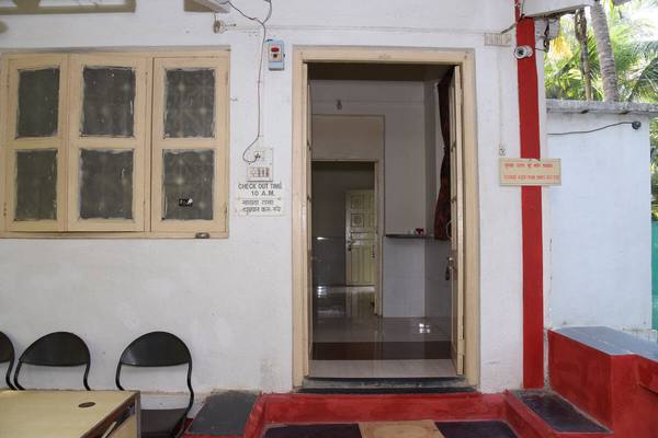 Verandah & dining at Shree Sateri Cottage