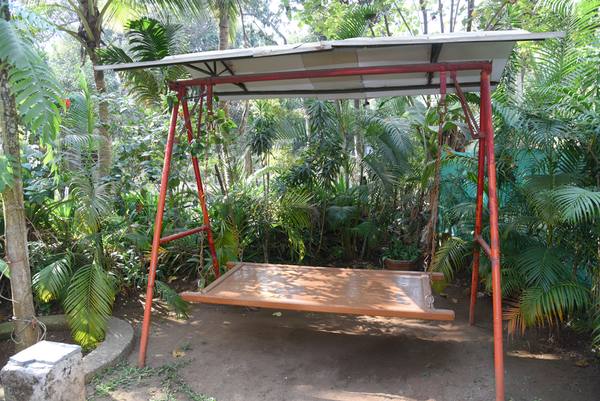 Cottage & garden at Shree Sateri Cottage